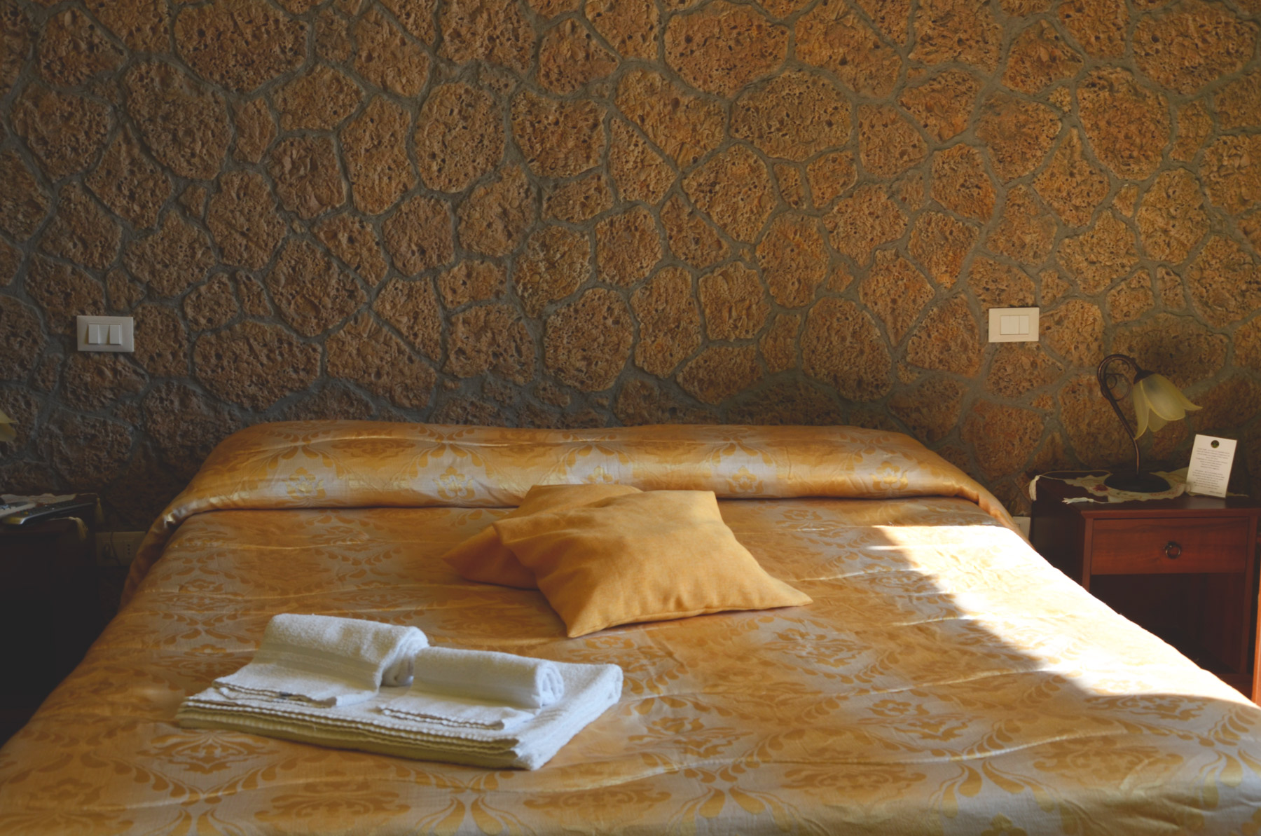 letto-stanza-limone